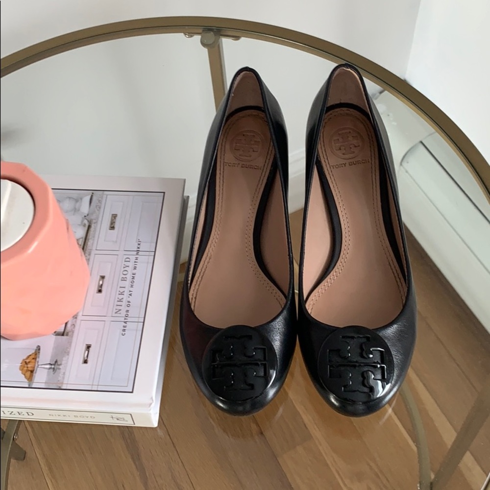 Tory Burch powder coated logo 45mm heel